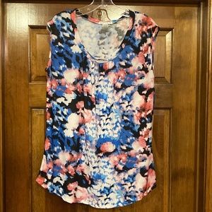 Emily Stacy 1X Sleeveless Blue, Pink, and White Top
